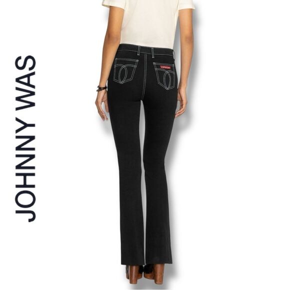 JOHNNY WAS Rue De La Flare Jean True Black Wash Flare Leg Jeans in the Size 32 - Picture 8 of 12